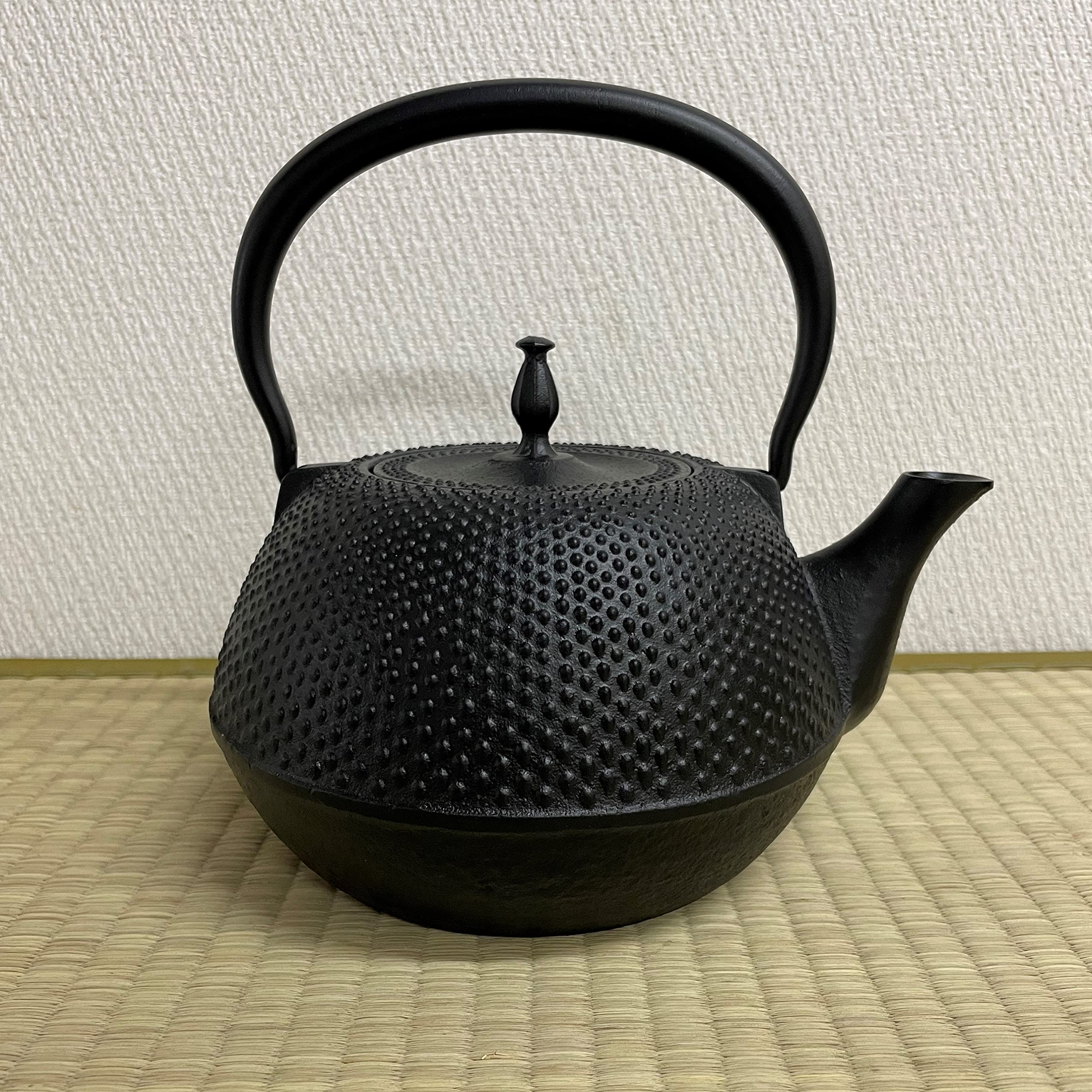 [新品] 南部鉄瓶 南部鉄器 丸南部アラレ 1.2リットル やかん 急須 日本製 新品] 南部鉄瓶 南部鉄器 丸南部アラレ 1.2リットル やかん 急須 日本